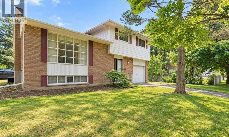 395 Mossom Place