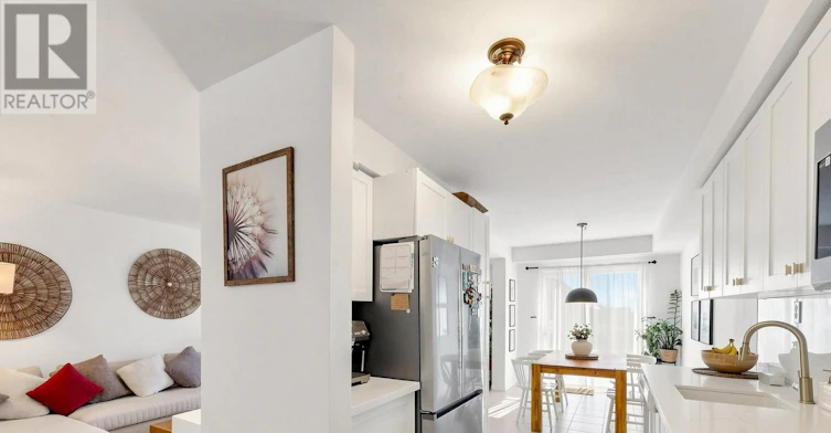 229 Dicenzo Drive, Hamilton, ON, L9B 2X7 - 9