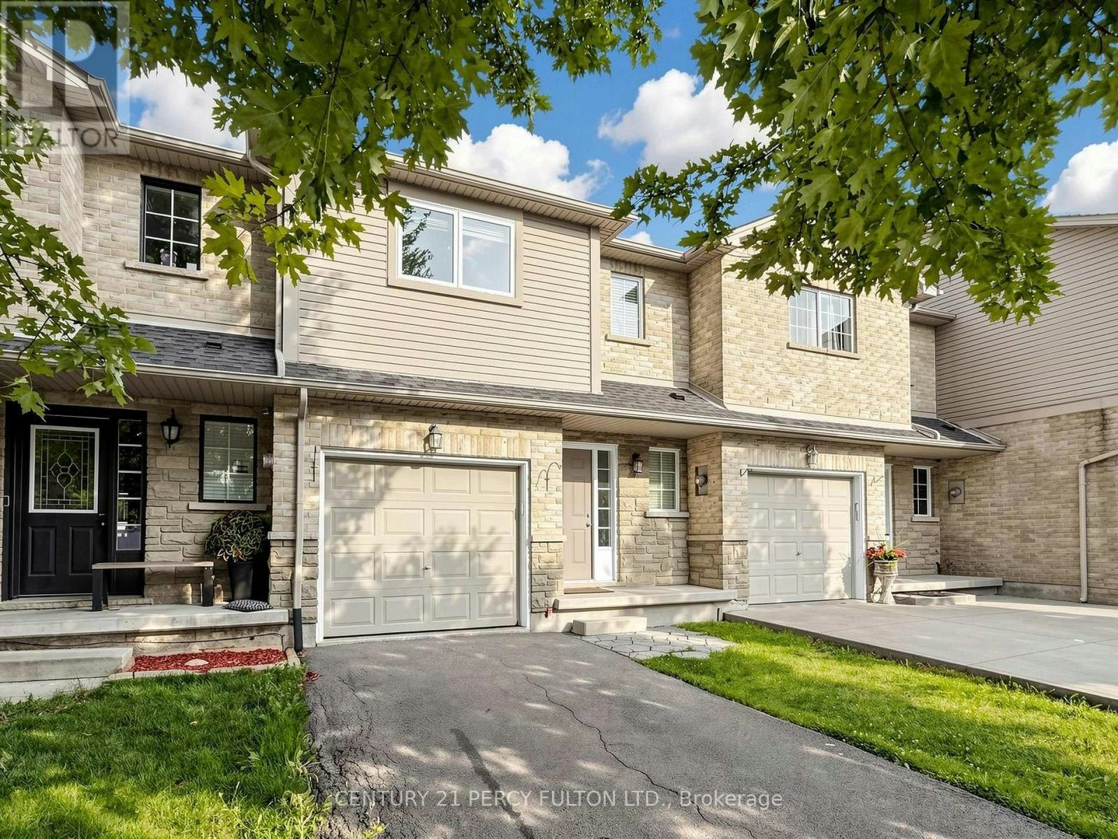 229 Dicenzo Drive, Hamilton, ON, L9B 2X7 - 2