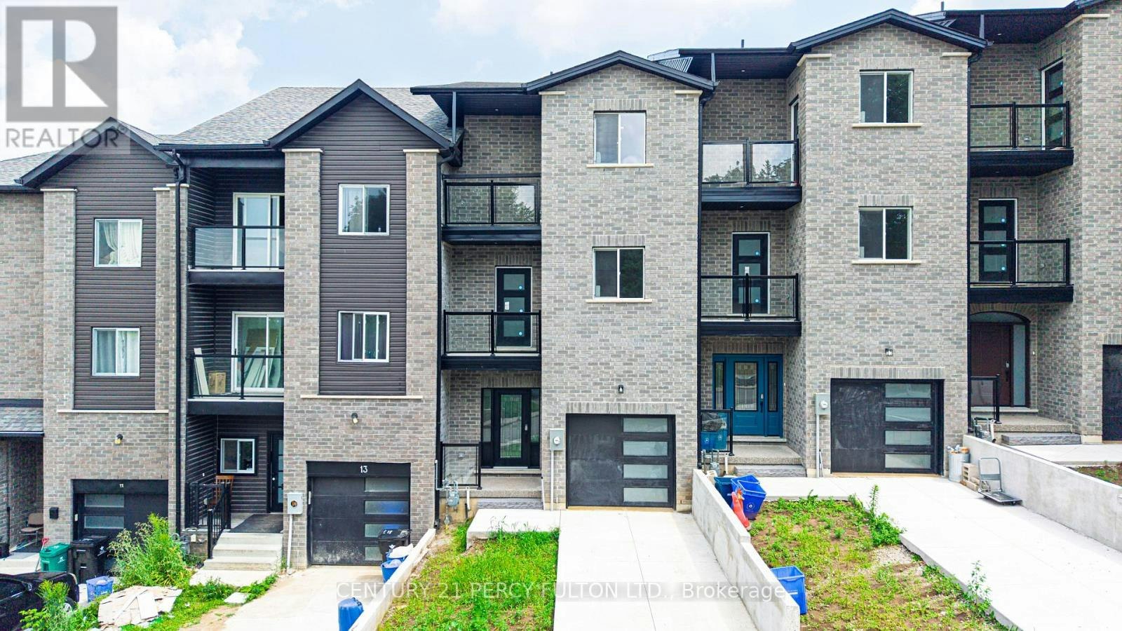 15 Bechtel Street, Cambridge, ON, N3C 1Z7