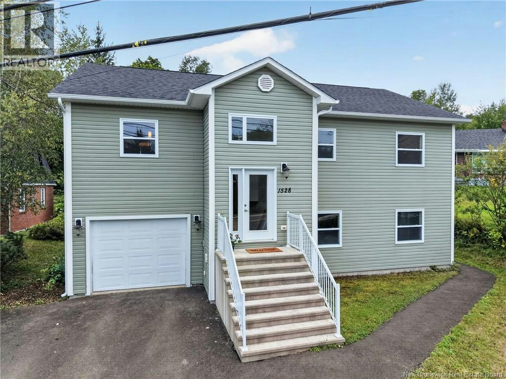 1528 Lincoln Road, Fredericton, NB, E3B 8J6