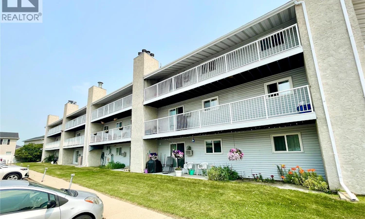 505-2406 Heseltine Road
