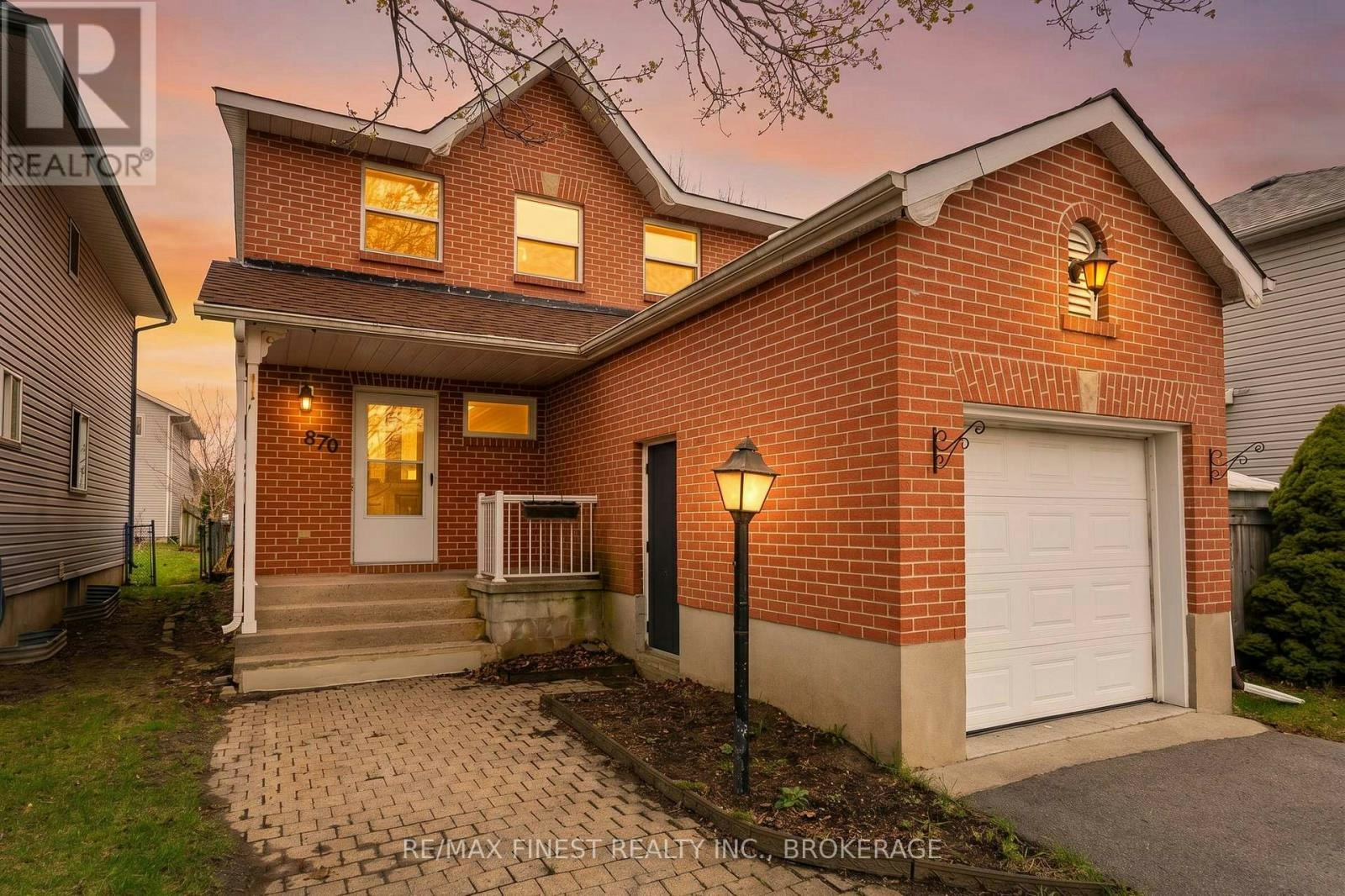 870 Walker Court, Kingston, ON, K7M 8L2