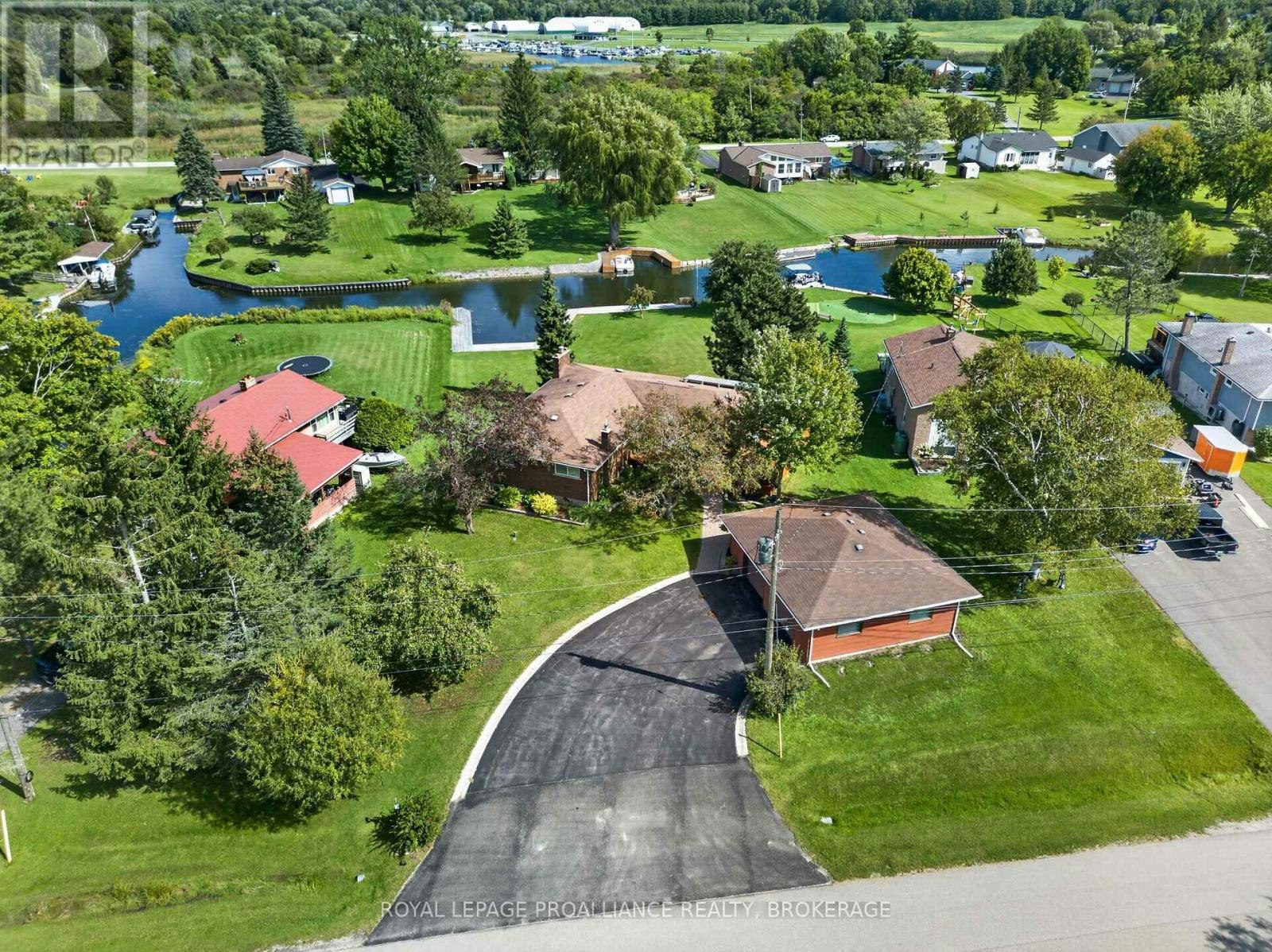 38 Willowbank Road W, Leeds and the Thousand Islands, ON, K7G 2V5