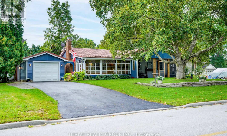 11 Outer Drive