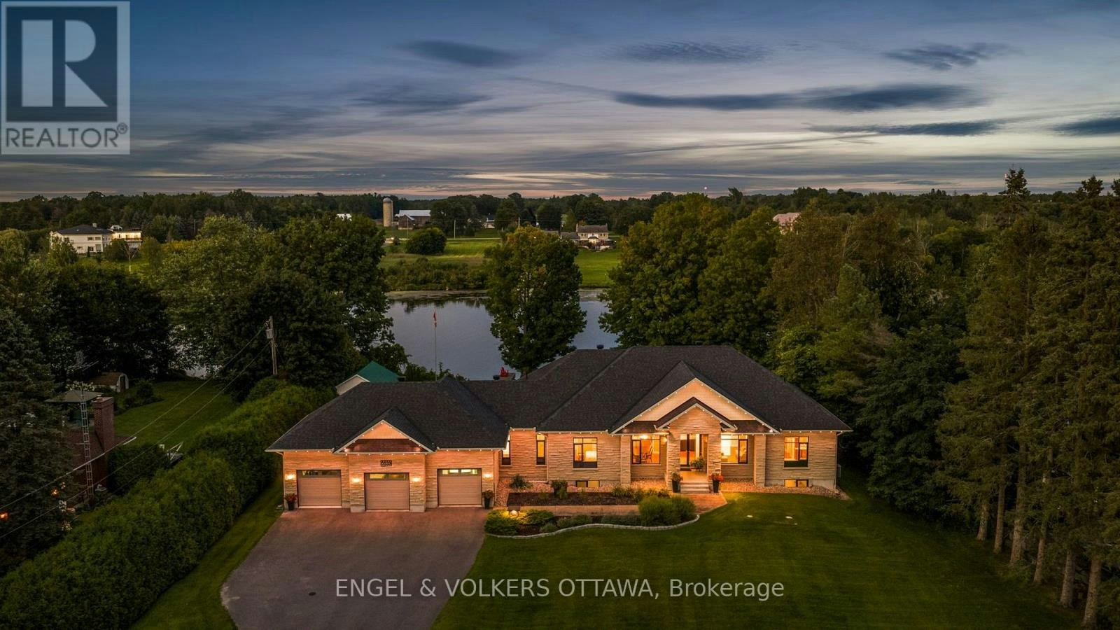 5833 Rideau Valley Drive N, Ottawa, ON, K4M 1B3