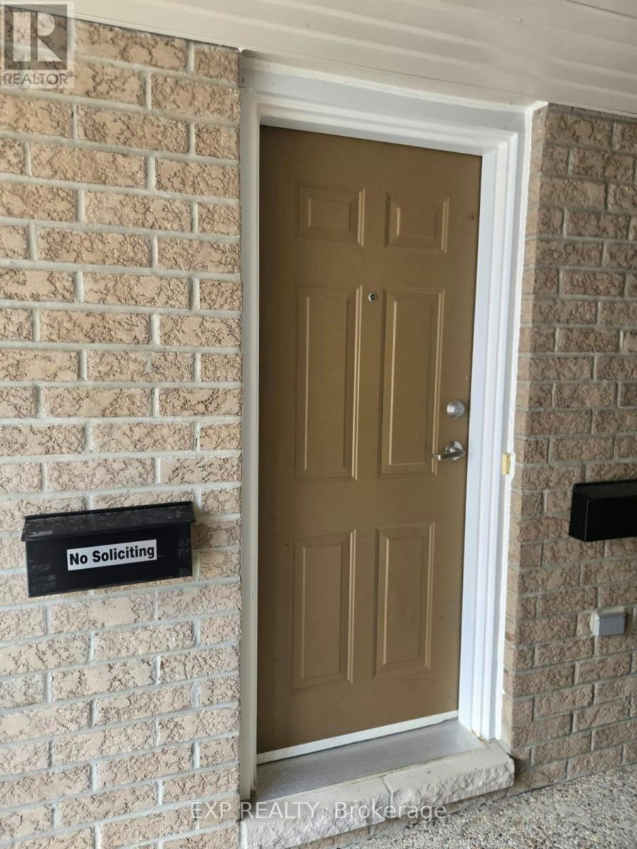 266 Paseo Private, Ottawa, ON, K2G 3N1 - 2