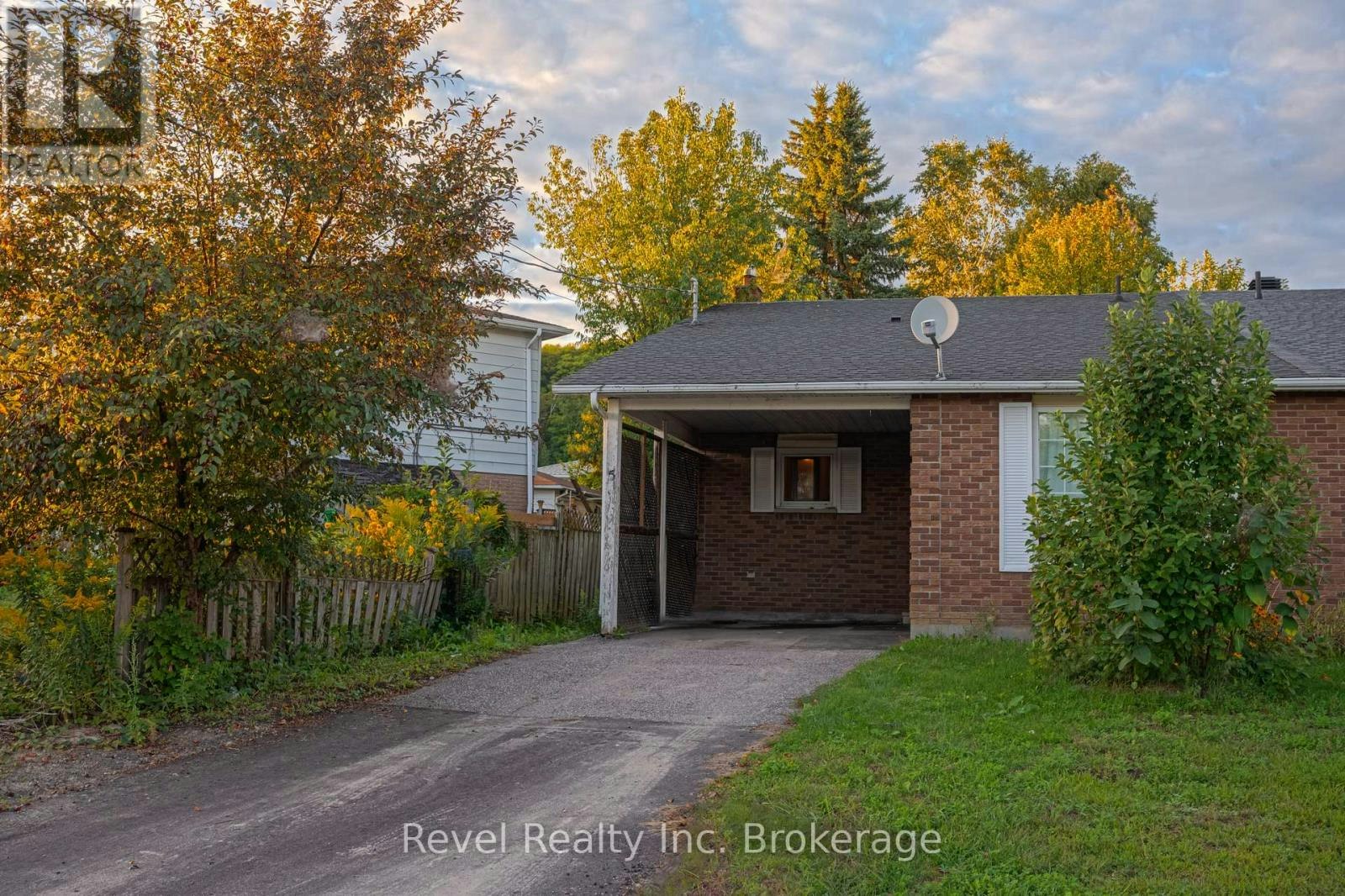 5 Southview Crescent, North Bay, ON, P1B 8T9