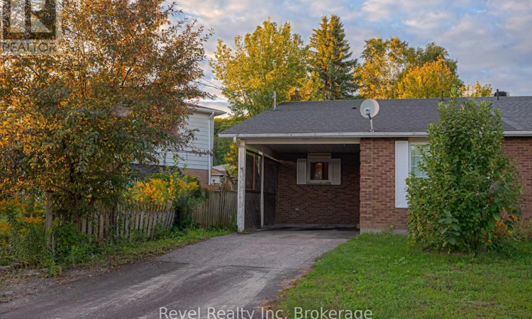 5 Southview Crescent