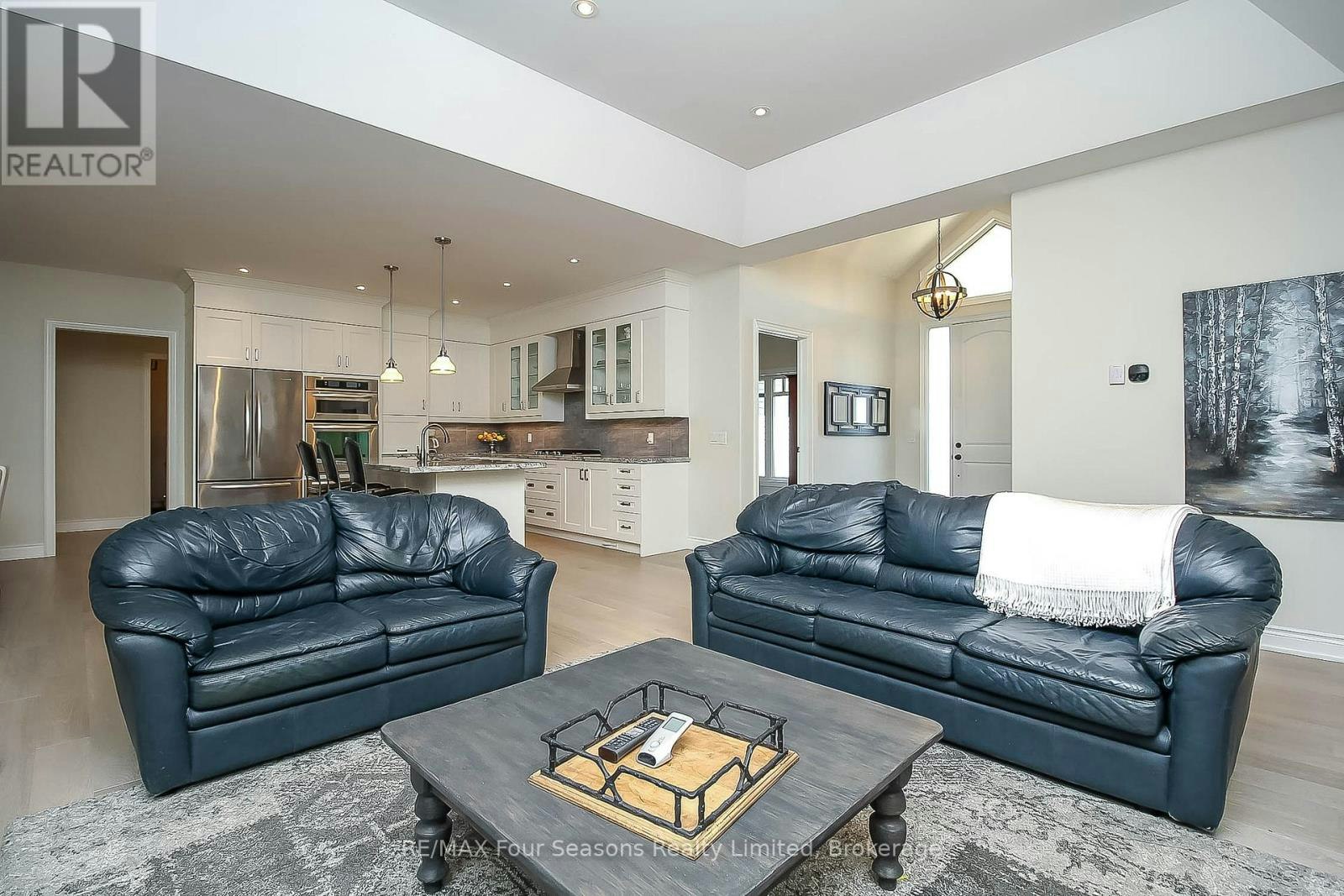 120 Schoolhouse Court, Blue Mountains, ON, L9Y 0N2 - 11
