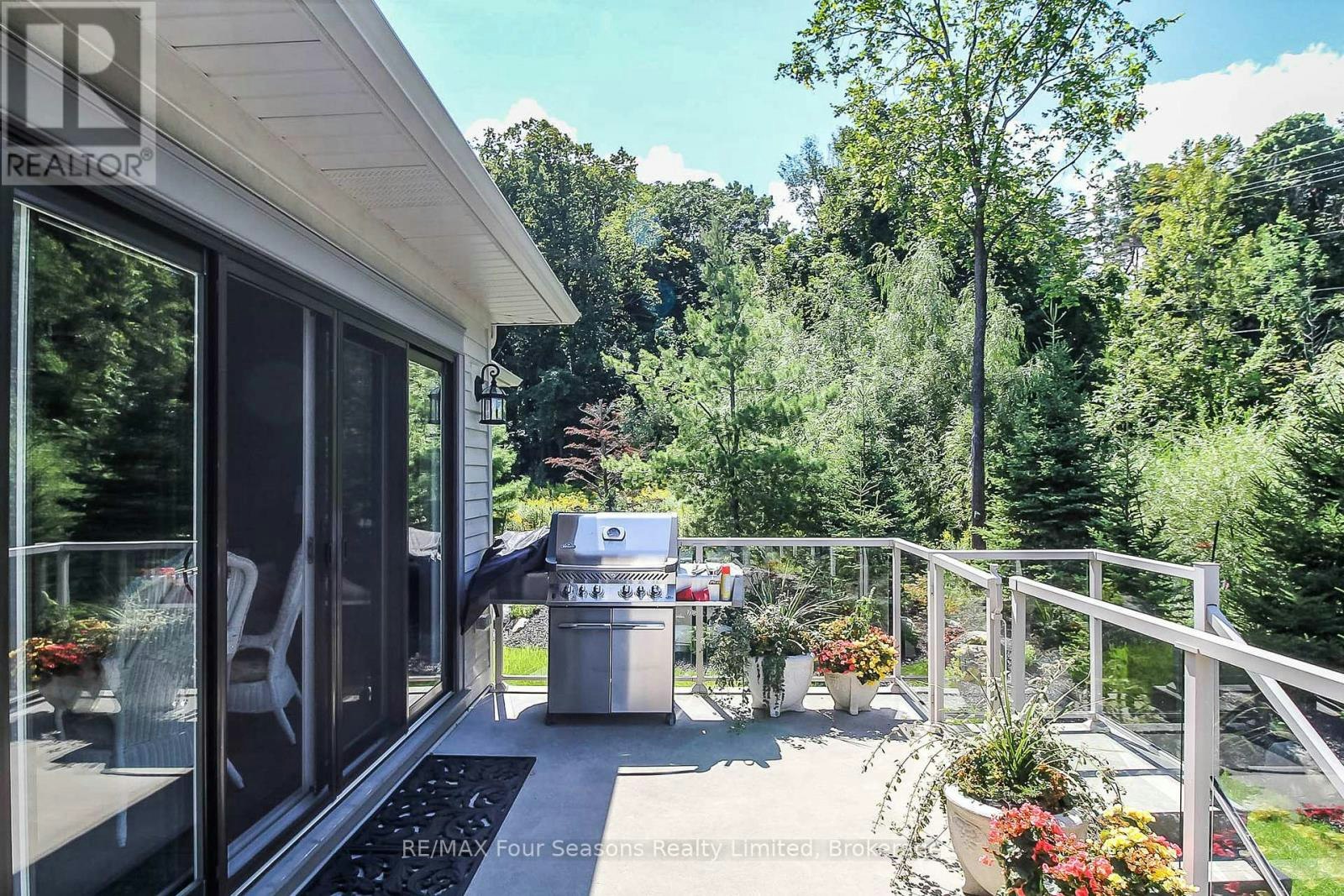120 Schoolhouse Court, Blue Mountains, ON, L9Y 0N2 - 45