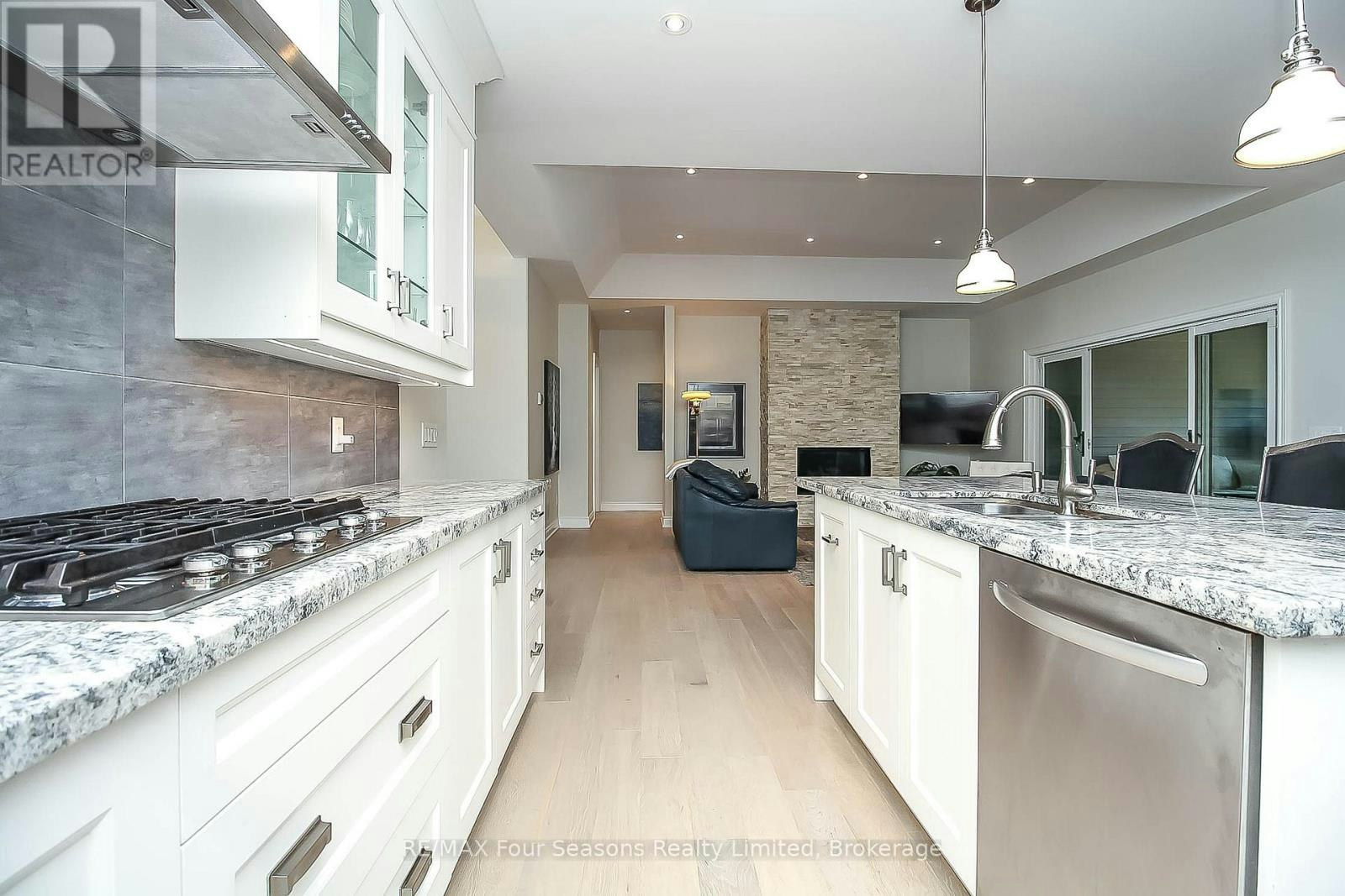 120 Schoolhouse Court, Blue Mountains, ON, L9Y 0N2 - 16