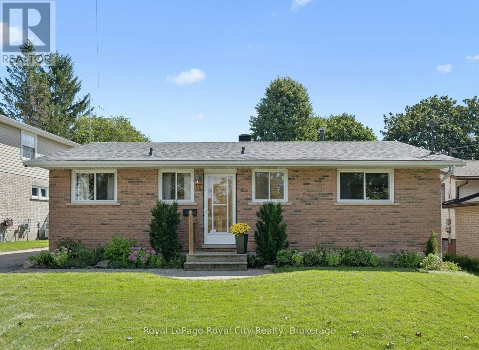159 Country Club Drive, Guelph, ON, N1E 3K8