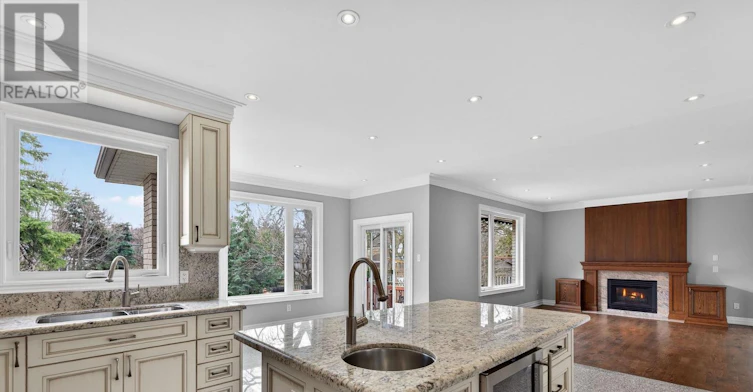 173 Holmes Avenue, Toronto, ON, M2N 4M7 - 3