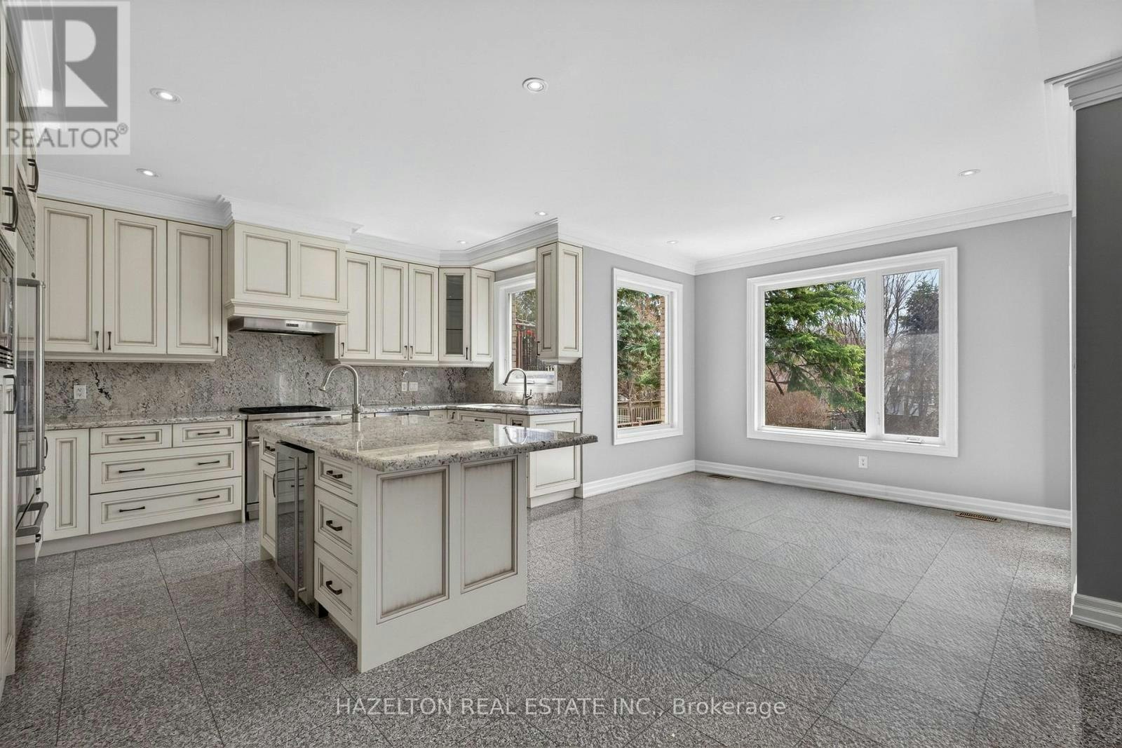 173 Holmes Avenue, Toronto, ON, M2N 4M7 - 4