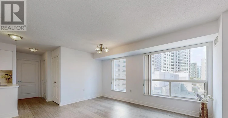 801-21 Hillcrest Avenue, Toronto, ON, M2N 7K2 - 4
