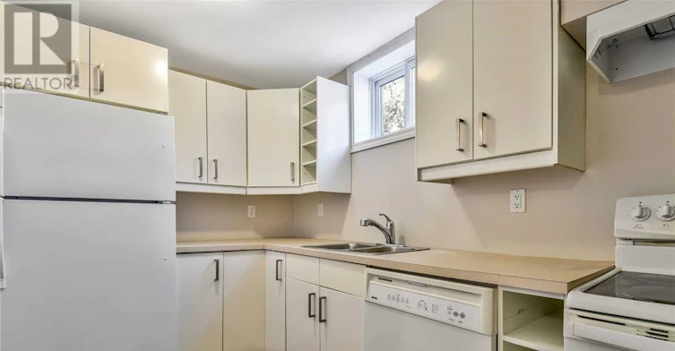 BSMT-24 Fintona Avenue, Toronto, ON, M1E 1V3 - 5