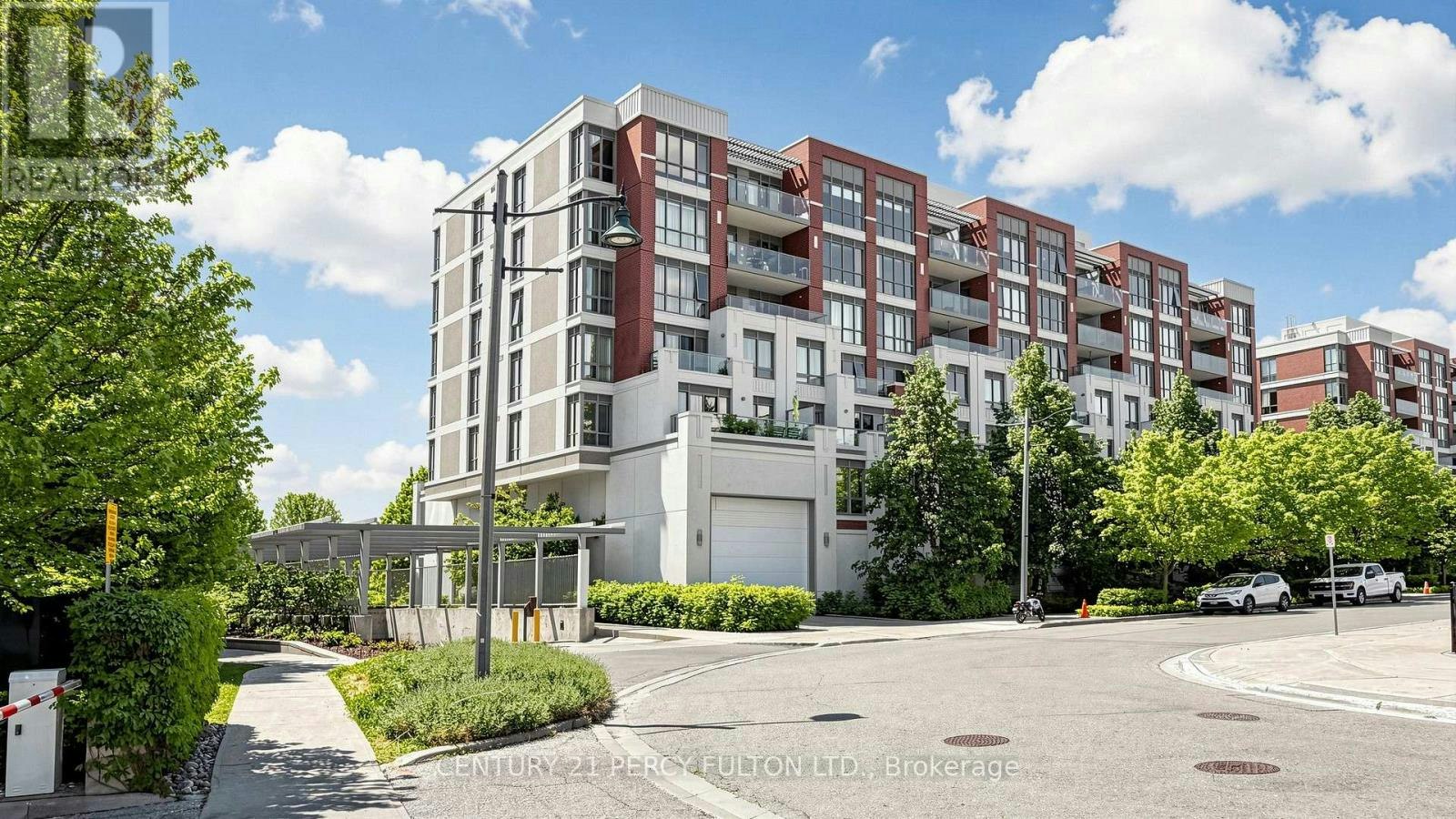 102-57 Upper Duke Crescent, Markham, ON, L6G 0B9