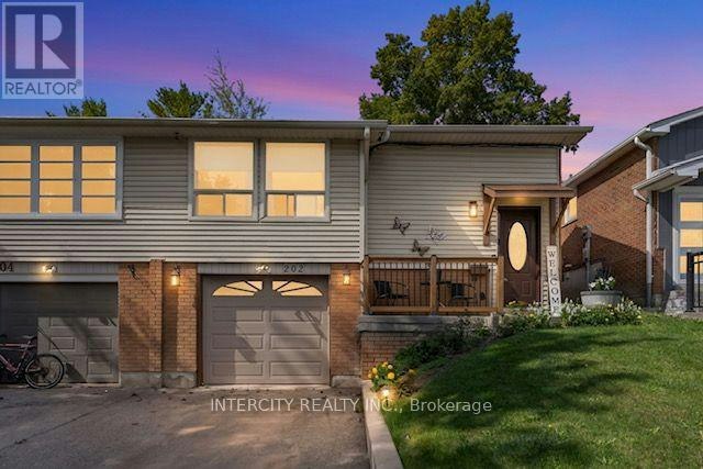 202 Collings Avenue, Bradford West Gwillimbury, ON, L3Z 1W1