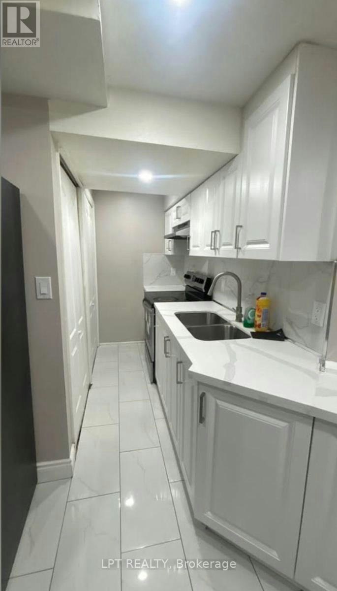 LOWER-26 Activa Avenue, Kitchener, ON, N2E 3R2 - 7