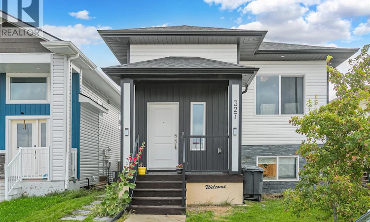 327 Mcarthur Crescent