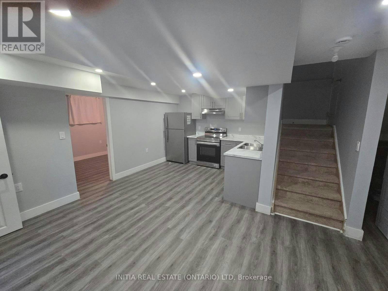 971 Silverfox Crescent, London, ON, N6G 5B6 - 4