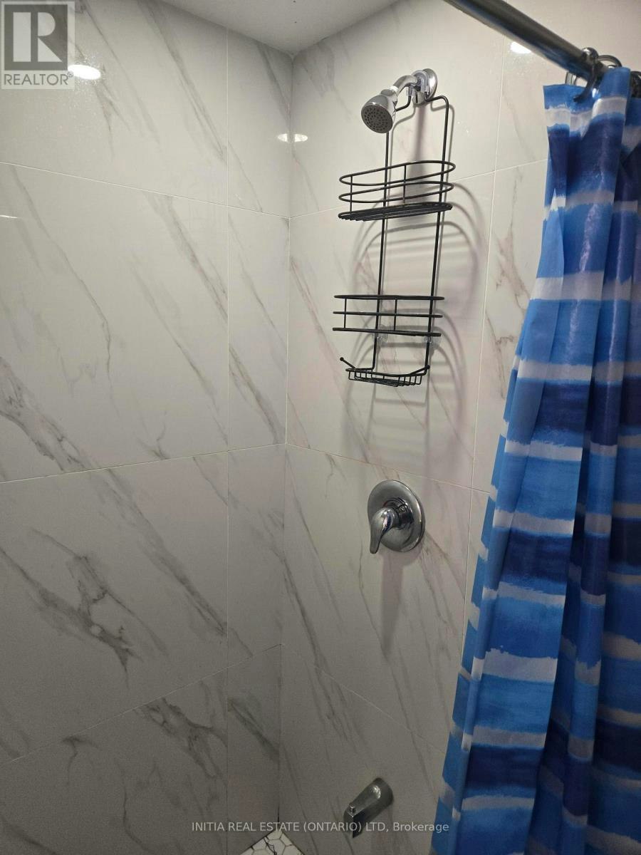 971 Silverfox Crescent, London, ON, N6G 5B6 - 8