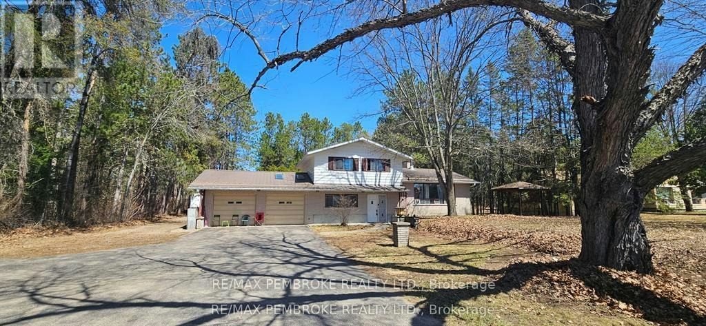 33698 17 Highway Highway W, Deep River, ON, K0J 1P0