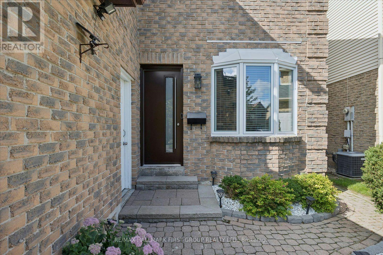 736 Stonepath Circle, Pickering, ON, L1V 3T1 - 2