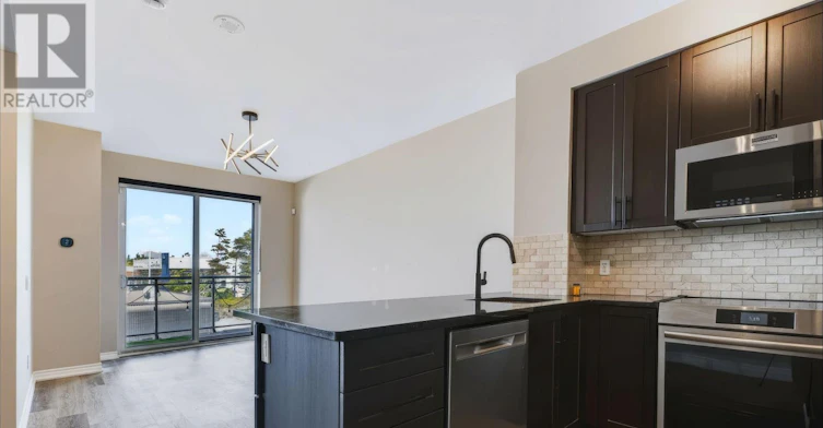 226-11611 Yonge Street, Richmond Hill, ON, L4E 3N8 - 4
