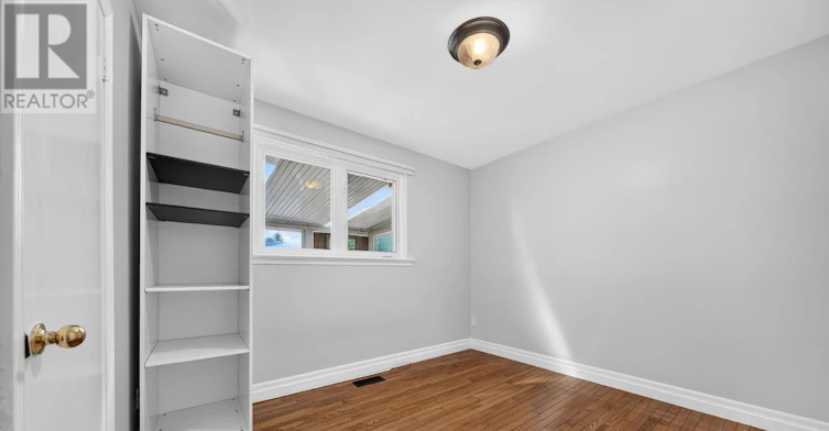 2 Aurora Heights Drive, Aurora, ON, L4G 2W4 - 8