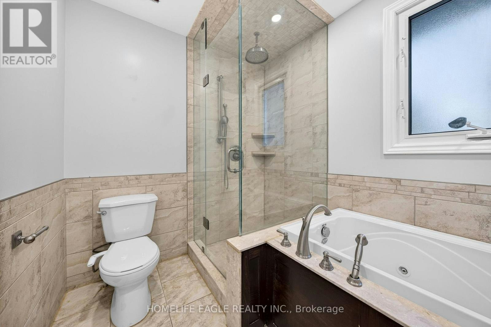 2 Aurora Heights Drive, Aurora, ON, L4G 2W4 - 14