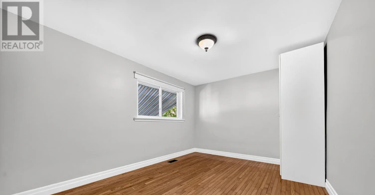 2 Aurora Heights Drive, Aurora, ON, L4G 2W4 - 11