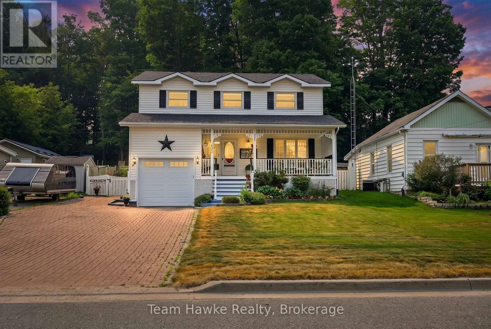 255 Hanly Street, Midland, ON, L4R 2N8