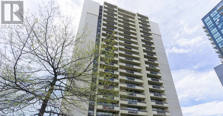 305-1455 Lawrence Avenue W, Toronto, ON, M6L 1B1