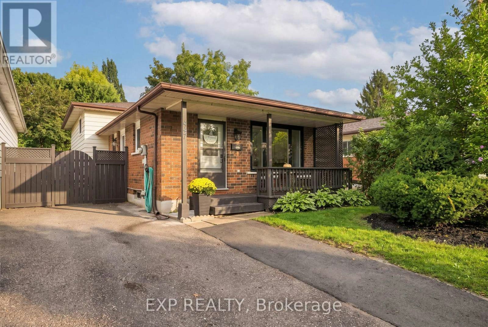 447 Drummerhill Crescent, Waterloo, ON, N2T 1G3