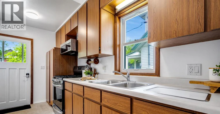 1263 Heritage Road, Kingsville, ON, N9Y 2E6 - 8