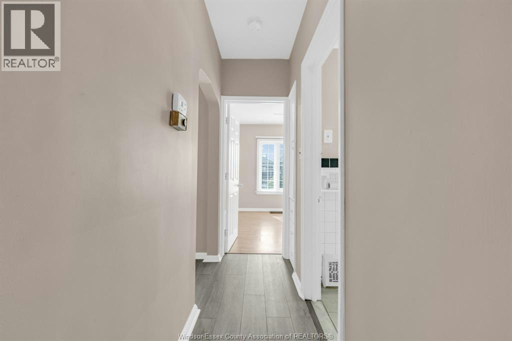 2416 Mercer Street, Windsor, ON, N8X 3R5 - 30