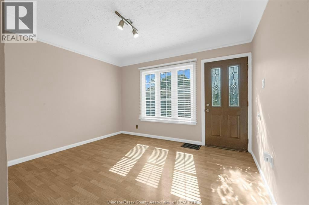 2416 Mercer Street, Windsor, ON, N8X 3R5 - 15