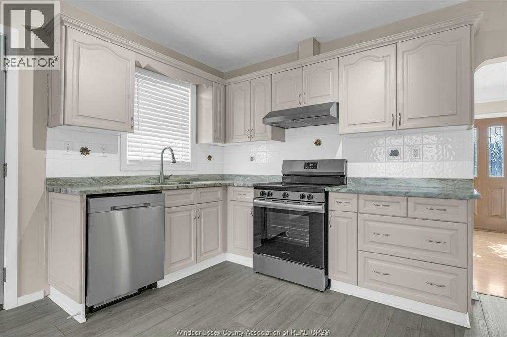 2416 Mercer Street, Windsor, ON, N8X 3R5 - 22