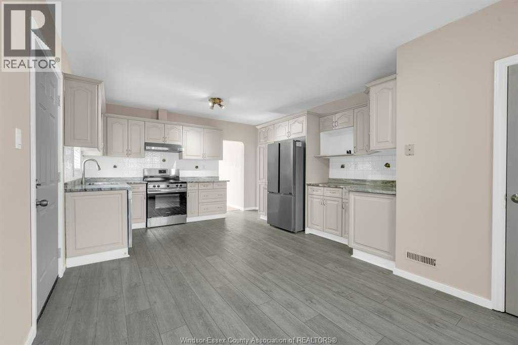 2416 Mercer Street, Windsor, ON, N8X 3R5 - 20
