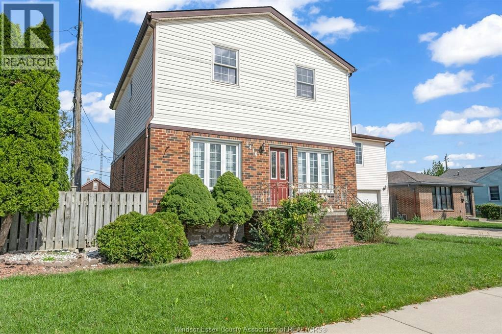 2416 Mercer Street, Windsor, ON, N8X 3R5 - 4