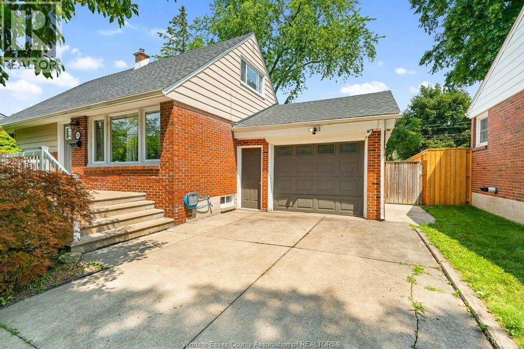 3070 Dandurand, Windsor, ON, N9E 2E6 - 2