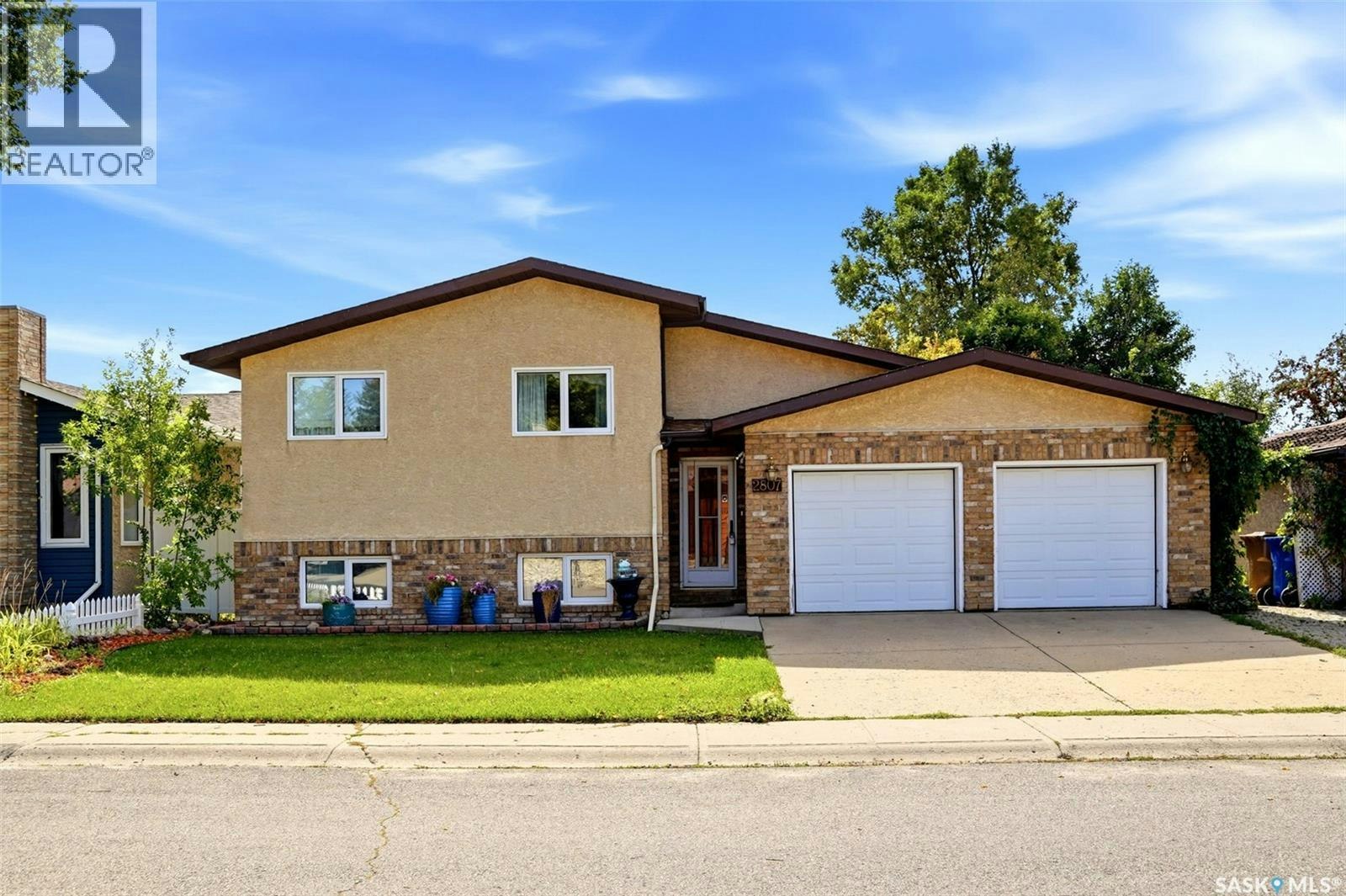 2807 Howell Drive E, Regina, SK, S4N 6G1