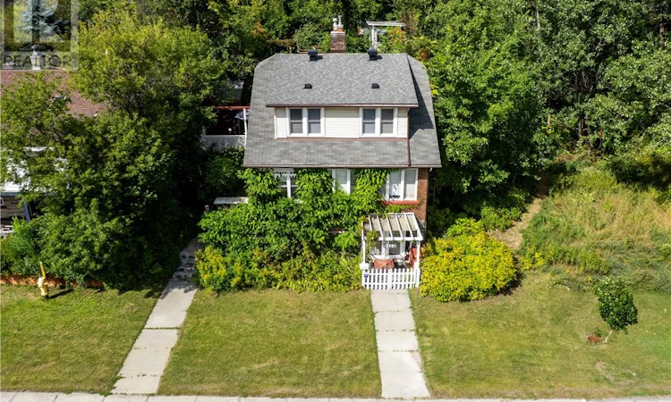 308 Lloyd Street