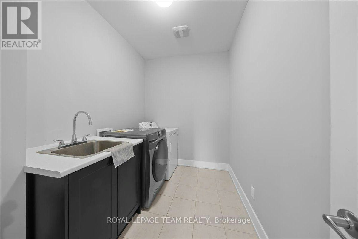 2413 Watercolours Way, Ottawa, ON, K2J 7A9 - 38