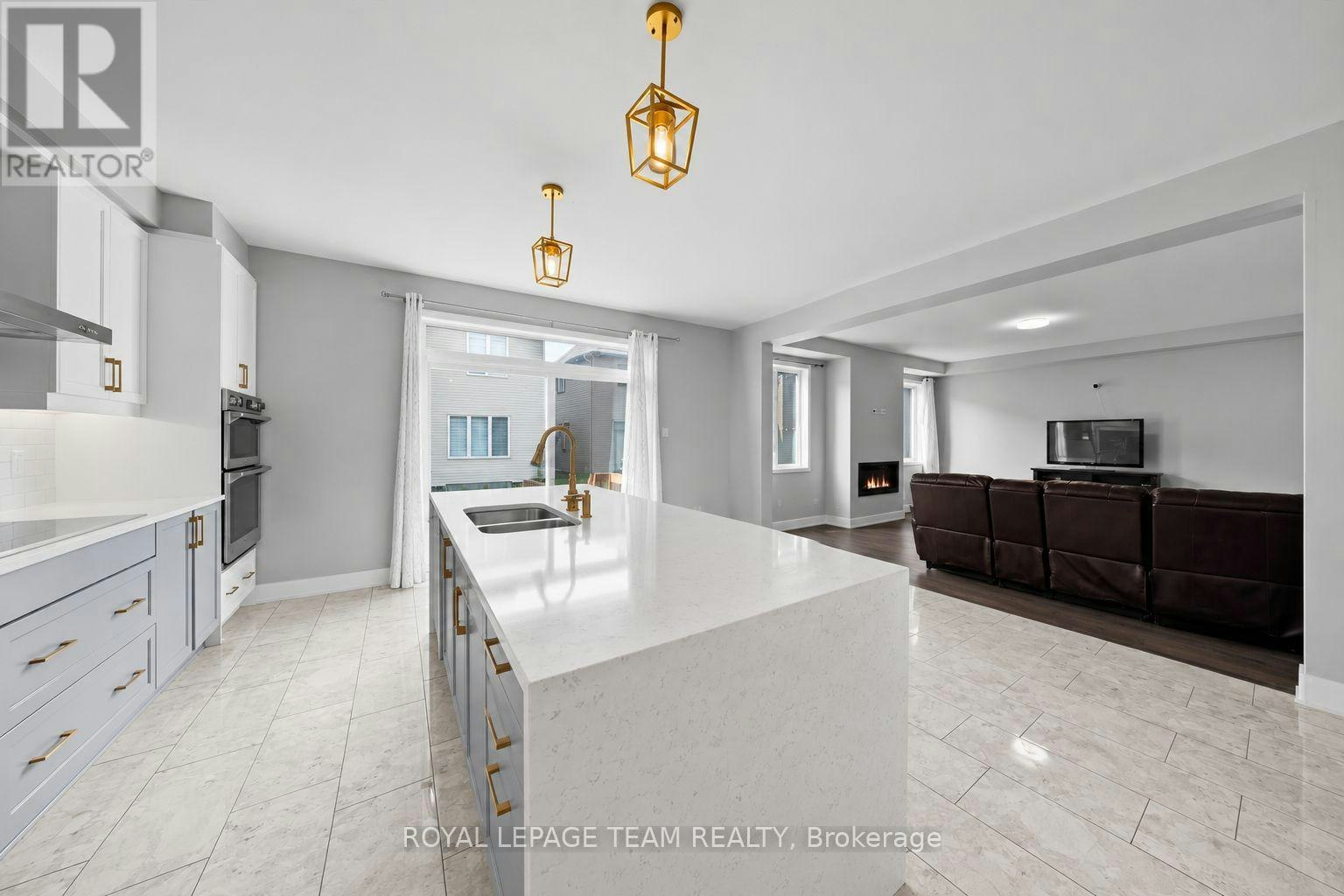 2413 Watercolours Way, Ottawa, ON, K2J 7A9 - 17