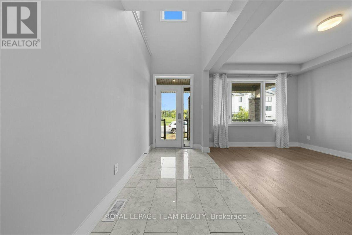 2413 Watercolours Way, Ottawa, ON, K2J 7A9 - 4