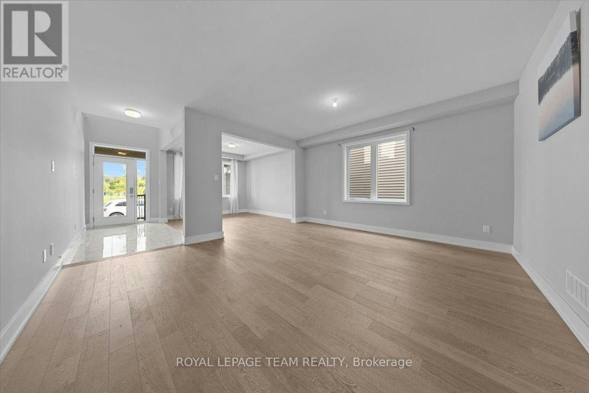 2413 Watercolours Way, Ottawa, ON, K2J 7A9 - 8