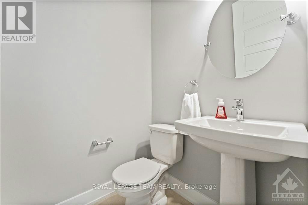 2413 Watercolours Way, Ottawa, ON, K2J 7A9 - 21